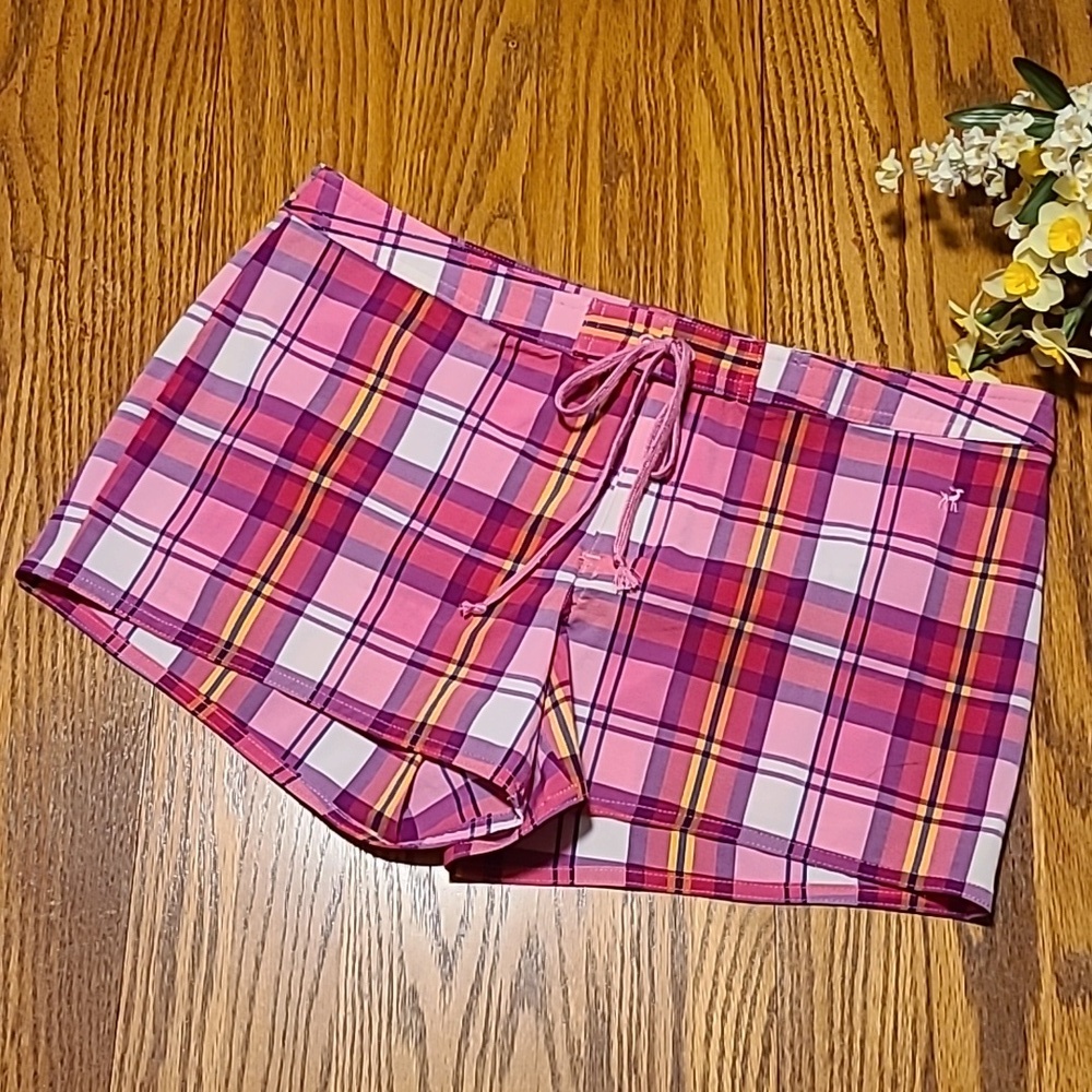 Old Navy Pink Plaid Shorts - Ladies Medium